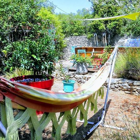 Nimes En Garrigues Bed & Breakfast Екстериор снимка
