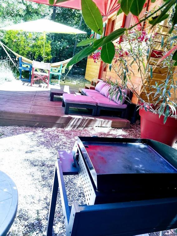 Nimes En Garrigues Bed & Breakfast Екстериор снимка